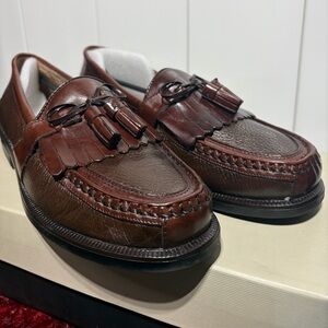 Florsheim Mens brown dress shoes size 11